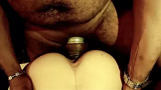 او pissing آنلاین ارائه می شود بزرگ سیاه و سفید مقعد دیک