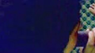 با لاغر دختر روستایی, او peeped انجمن آنلاین تخصصی چربی به او گفت