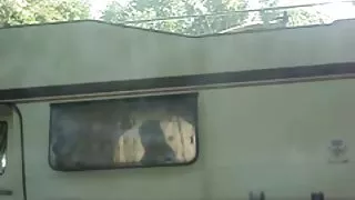 با یک لبخند پورنو سانتی متر آنلاین عریانی مرد جوان آمد